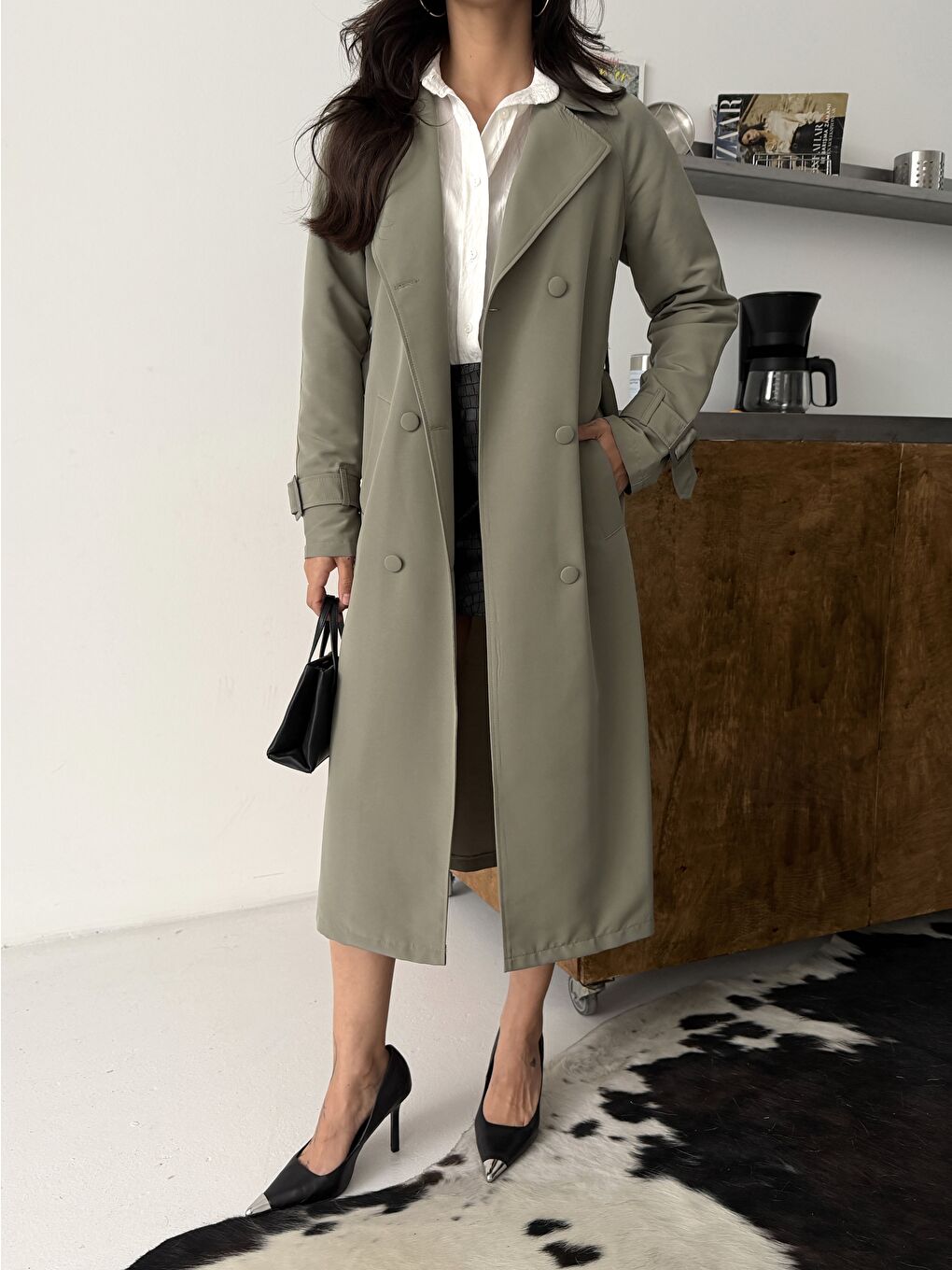 Kadın Klasik Cepli Kuşaklı Trend Midi Haki Trençkot-4