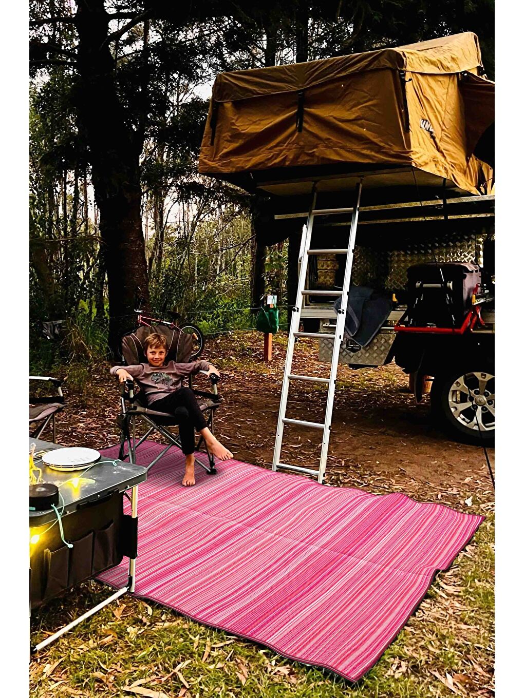 Pembe Katlanabilir Plaj Kamp Piknik Bahçe Balkon Teras Hasır Halı Mat Savan Kilim Karavan Halısı-150x210-4