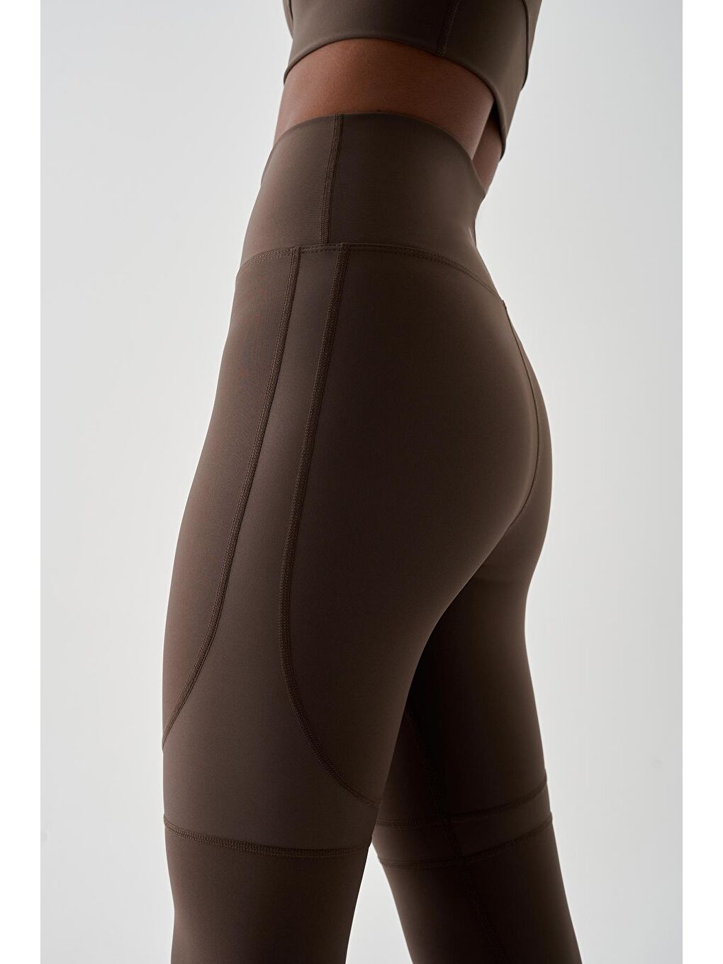 Kahverengi Yvonne Parlak Parça Detaylı Acı Kahve Spor Tayt-3