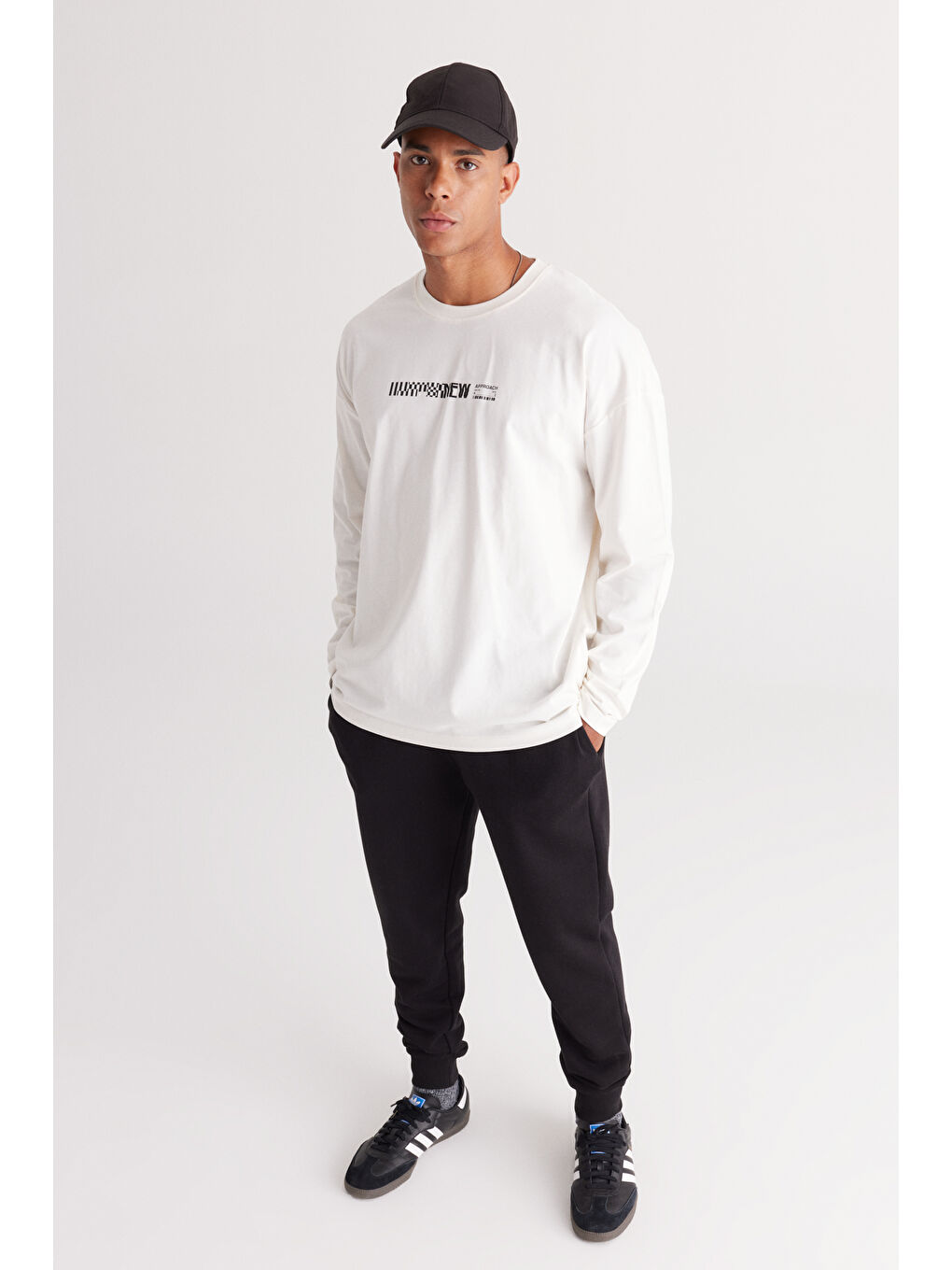 Erkek Kırık Beyaz Oversize Bol Kesim Bisiklet Yaka %100 Pamuk Baskılı Tişört-5