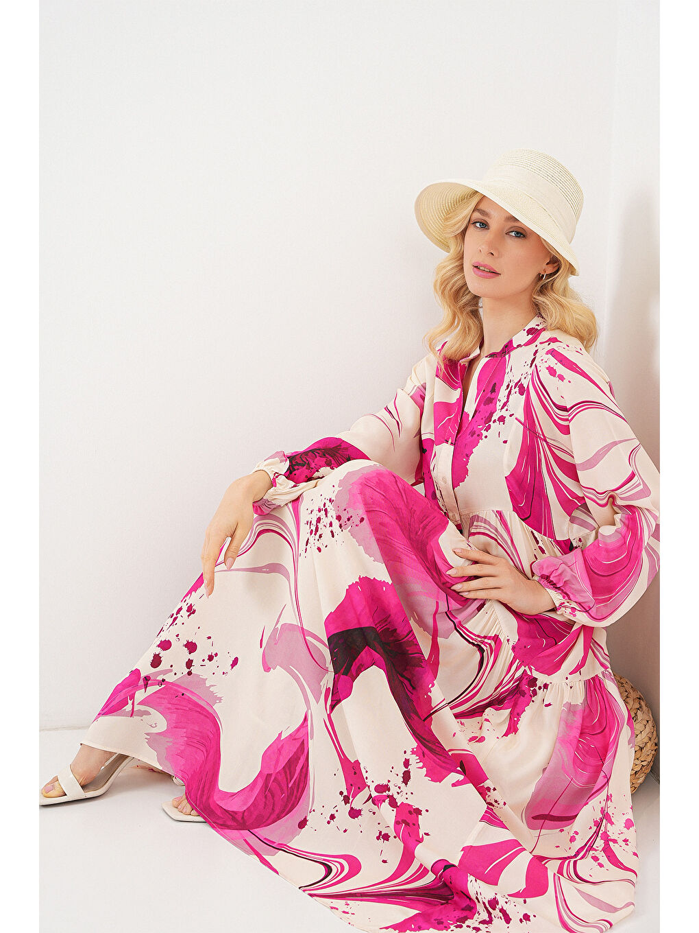 Kadın Desenli Uzun Tesettür Elbise 2585 - Fuşya-1