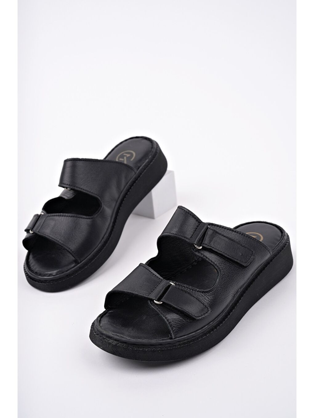 Siyah MORGEN Hakiki Deri Çift Bantlı Ayarlanabilir Ortopedik Günlük Kadın Terlik