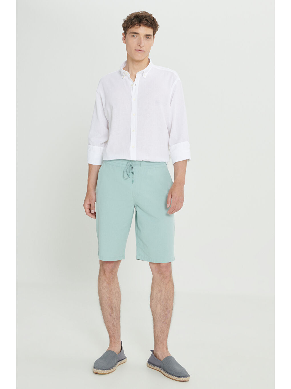 Yeşil Erkek AÇIK MİNT YEŞİLİ Comfort Fit Rahat Kesim Yan Cepli Keten Şort-1