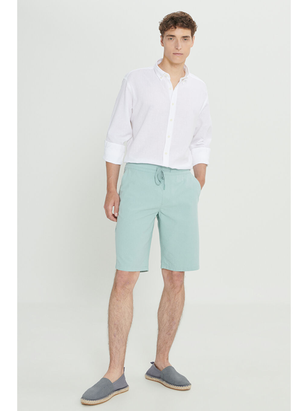 Yeşil Erkek AÇIK MİNT YEŞİLİ Comfort Fit Rahat Kesim Yan Cepli Keten Şort-2