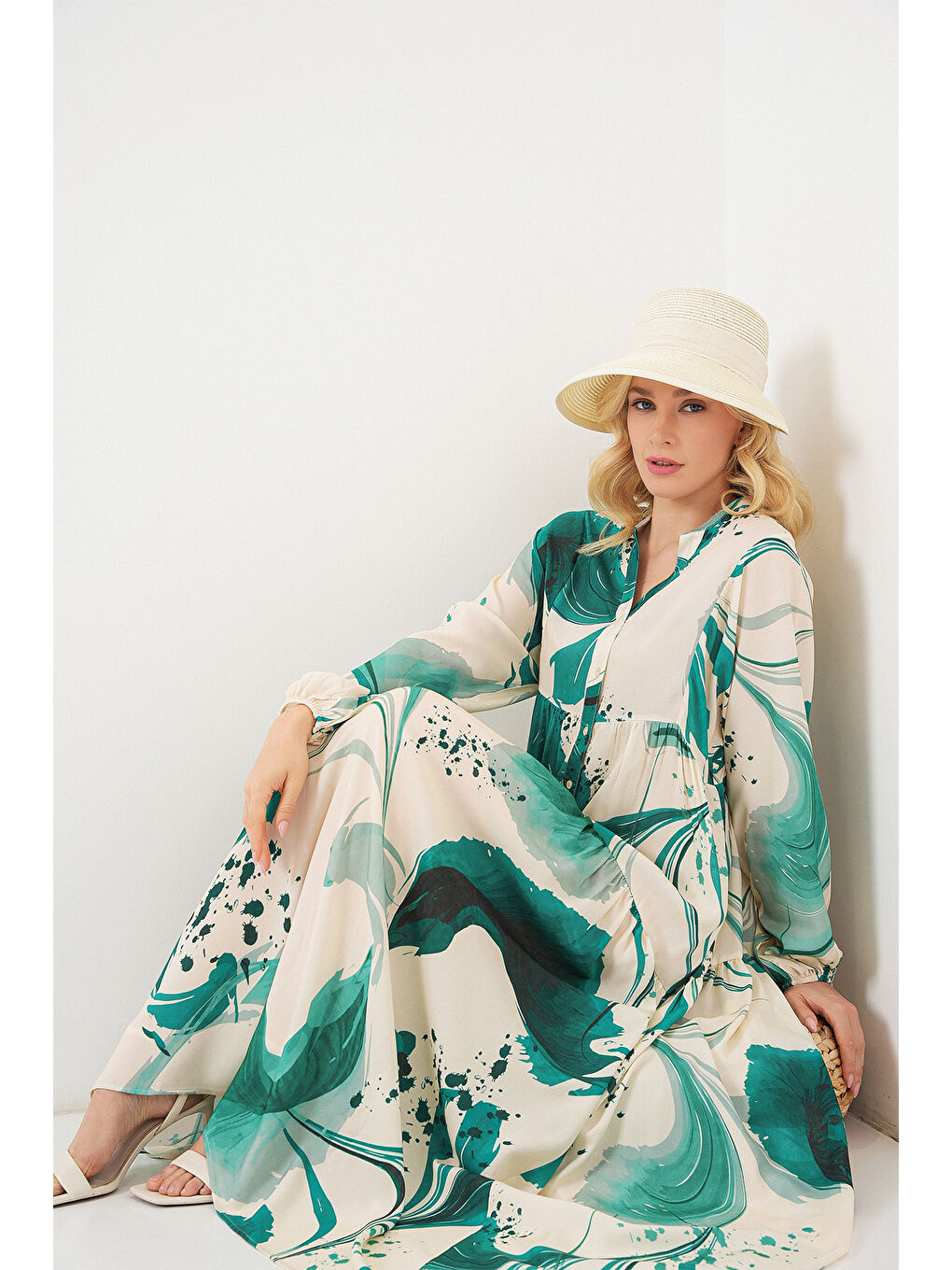 Kadın Desenli Uzun Tesettür Elbise 2585 - Zümrüt Yeşili-1