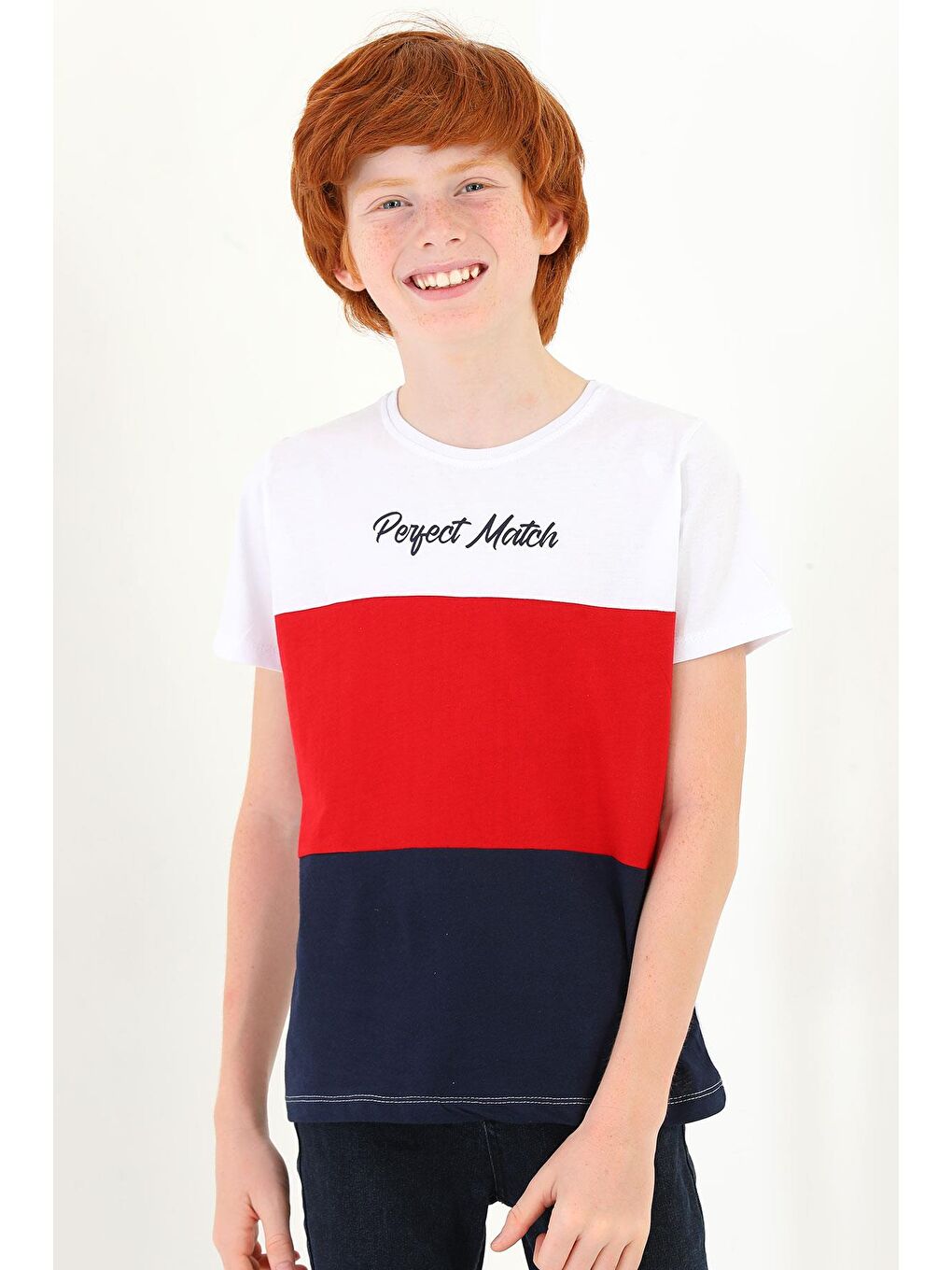 Bisiklet Yaka Kısa Kol Perfect Match Baskı Parçalı Beyaz Lacivert Renk Erkek Çocuk Tshirt