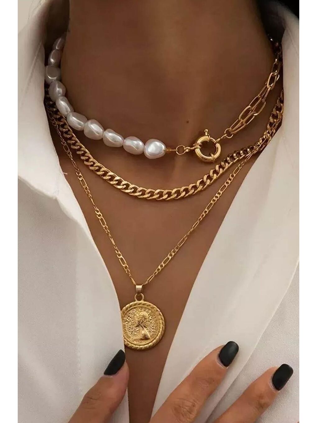 New Obsessions Sari 4 Sıra İnci Detaylı madalyon uçlu Gümüş Kaplama Zincir Kolye Seti