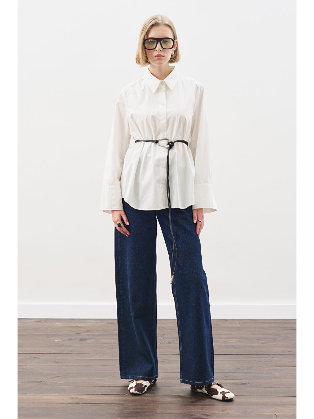 Geniş Manşetli Klasik Gömlek Ekru-3