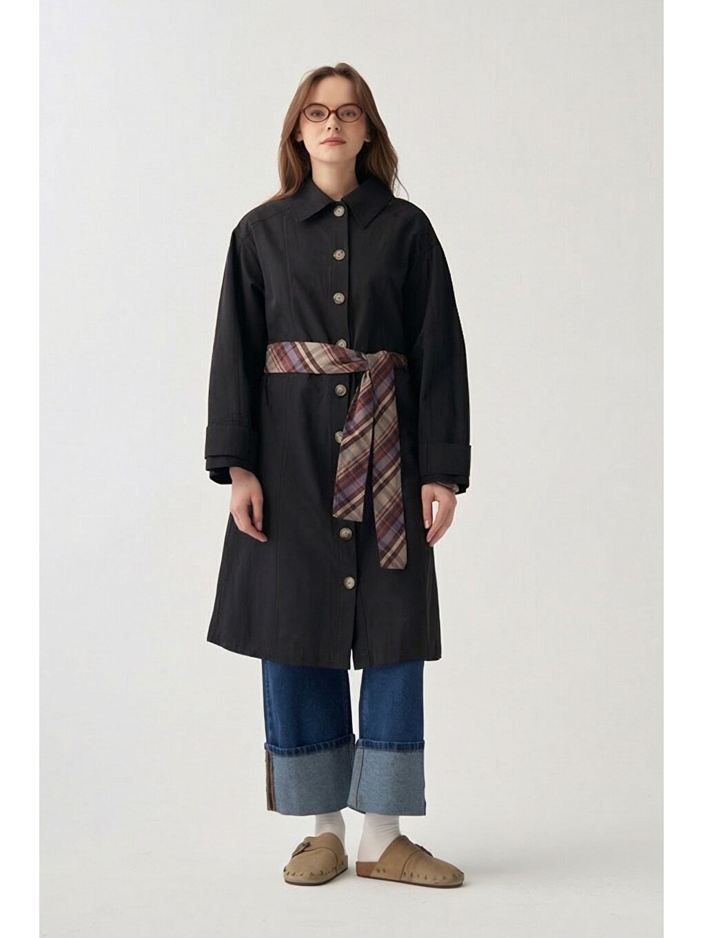 Siyah-Rüzgarlıklı Trençkot