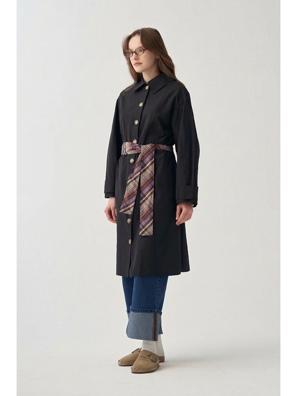 Siyah-Rüzgarlıklı Trençkot-1