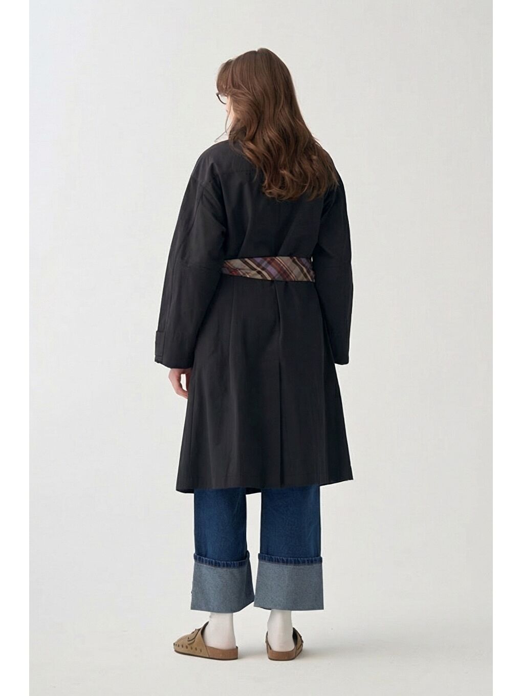 Siyah-Rüzgarlıklı Trençkot-2