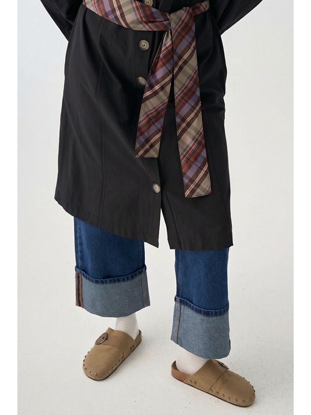 Siyah-Rüzgarlıklı Trençkot-3