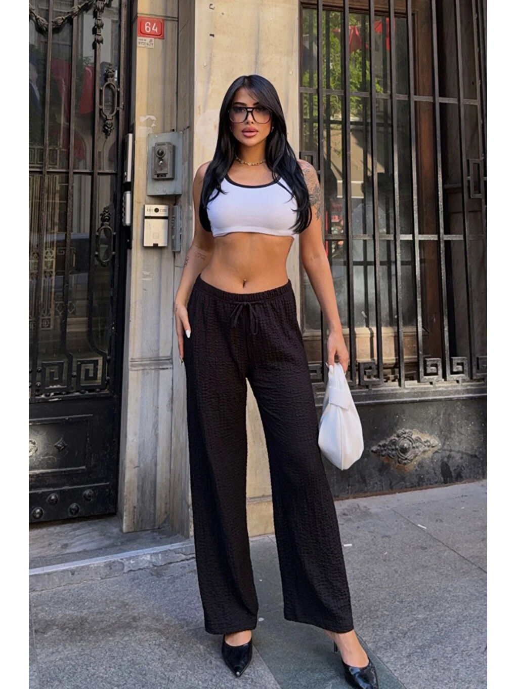 Kadın Siyah Beli Lastikli Rahat Kesim Bürümcük Pantolon HZL25S-DSB163631