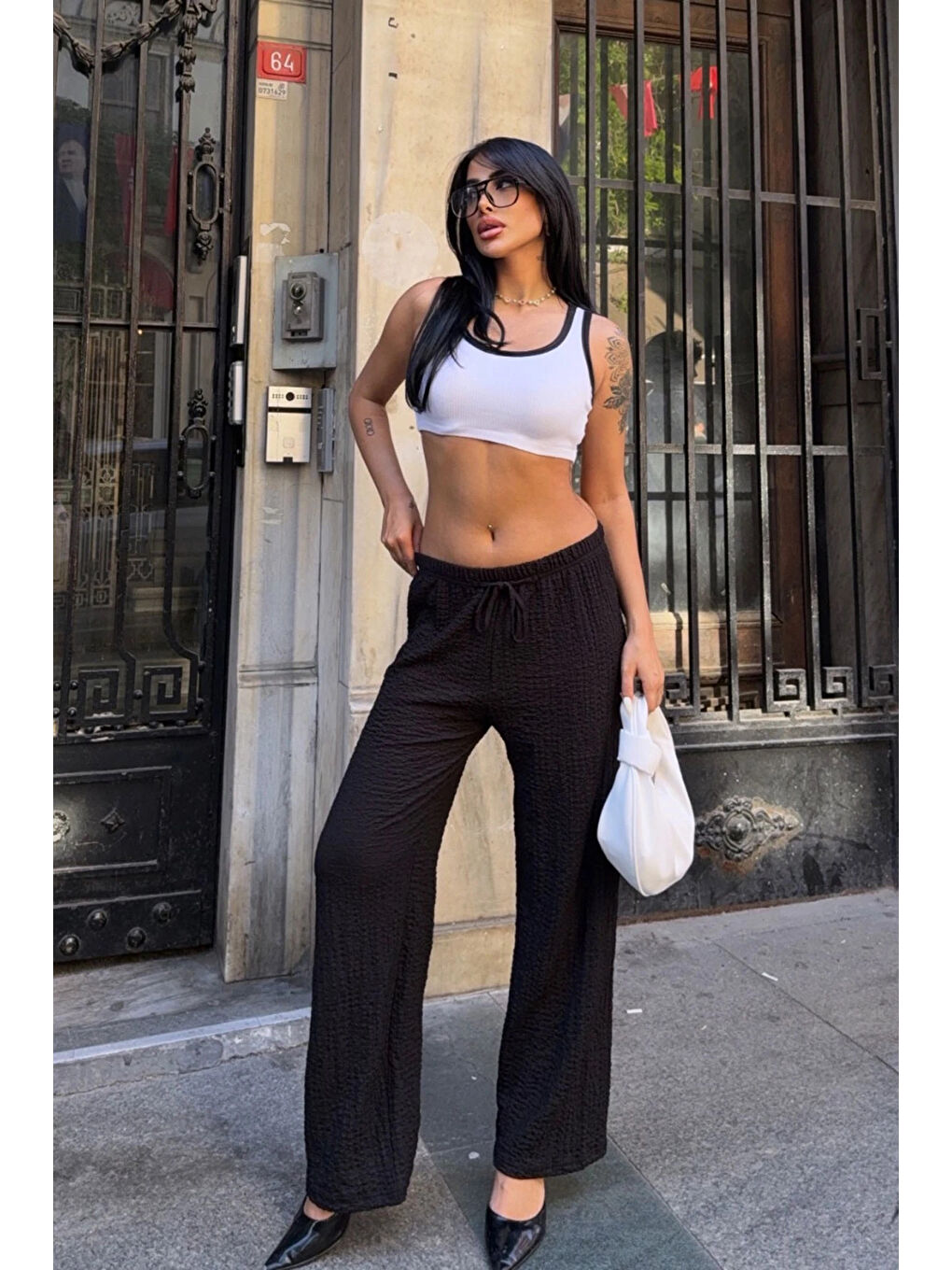 Kadın Siyah Beli Lastikli Rahat Kesim Bürümcük Pantolon HZL25S-DSB163631-1