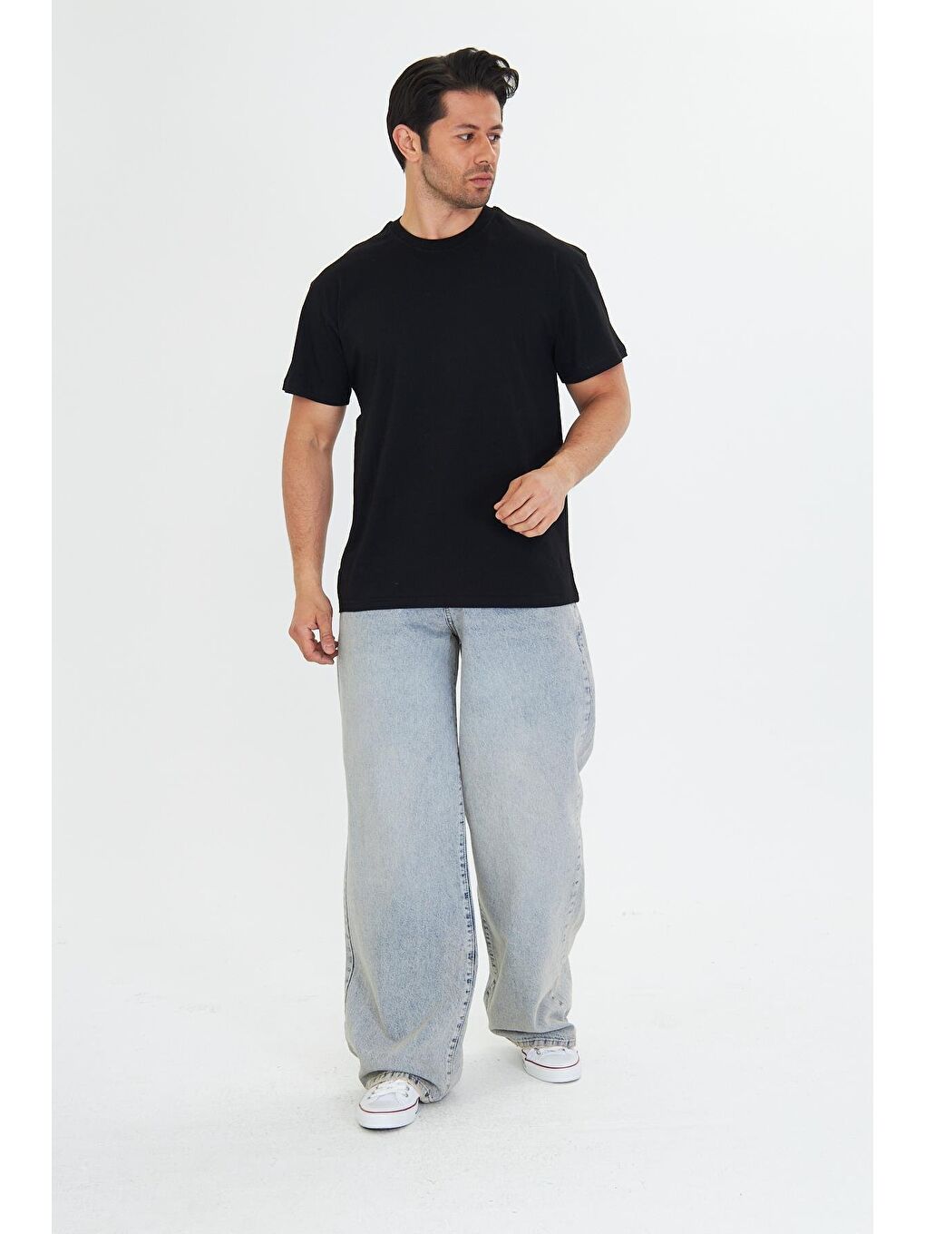 Erkek Pamuklu Bisiklet Yaka Oversize Tişört Siyah 5015-S-4