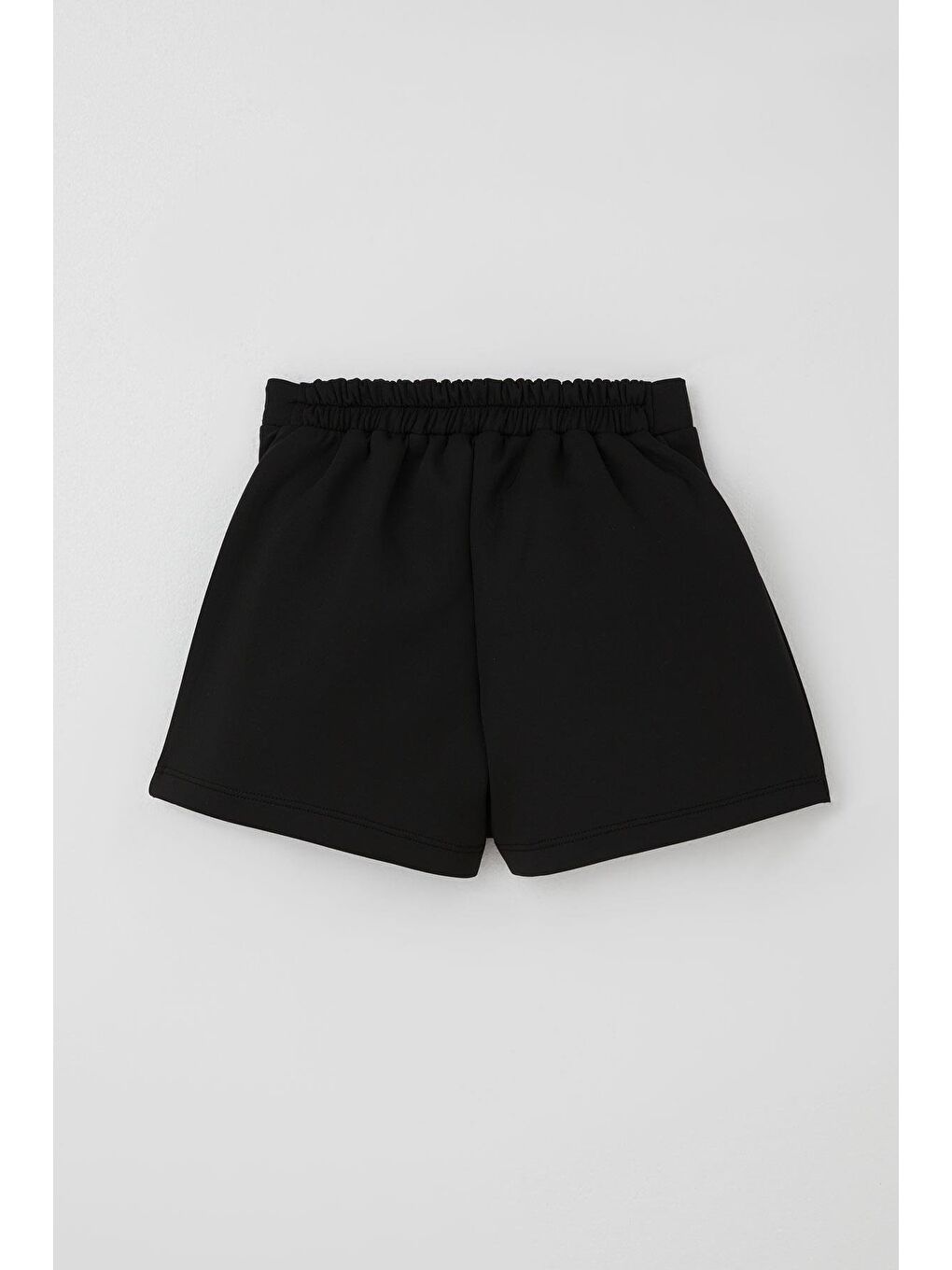 Kız Çocuk Şort Etek Cep Kapağı Detaylı Düğme Aksesuarlı Siyah (6-12 Yaş)-1