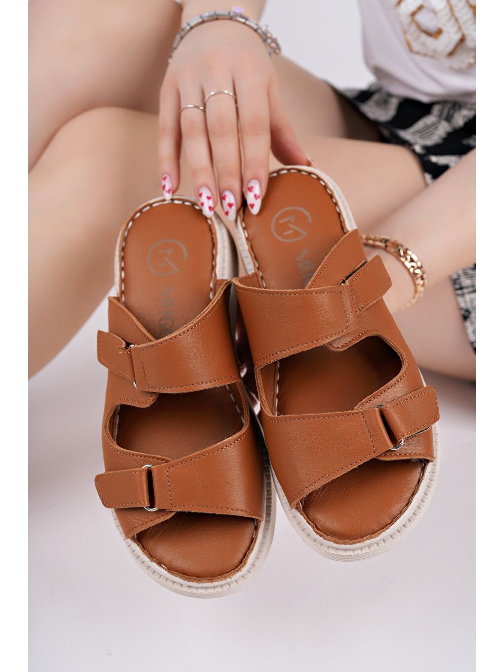 Kahverengi MORGEN Hakiki Deri Çift Bantlı Ayarlanabilir Ortopedik Günlük Kadın Terlik-5