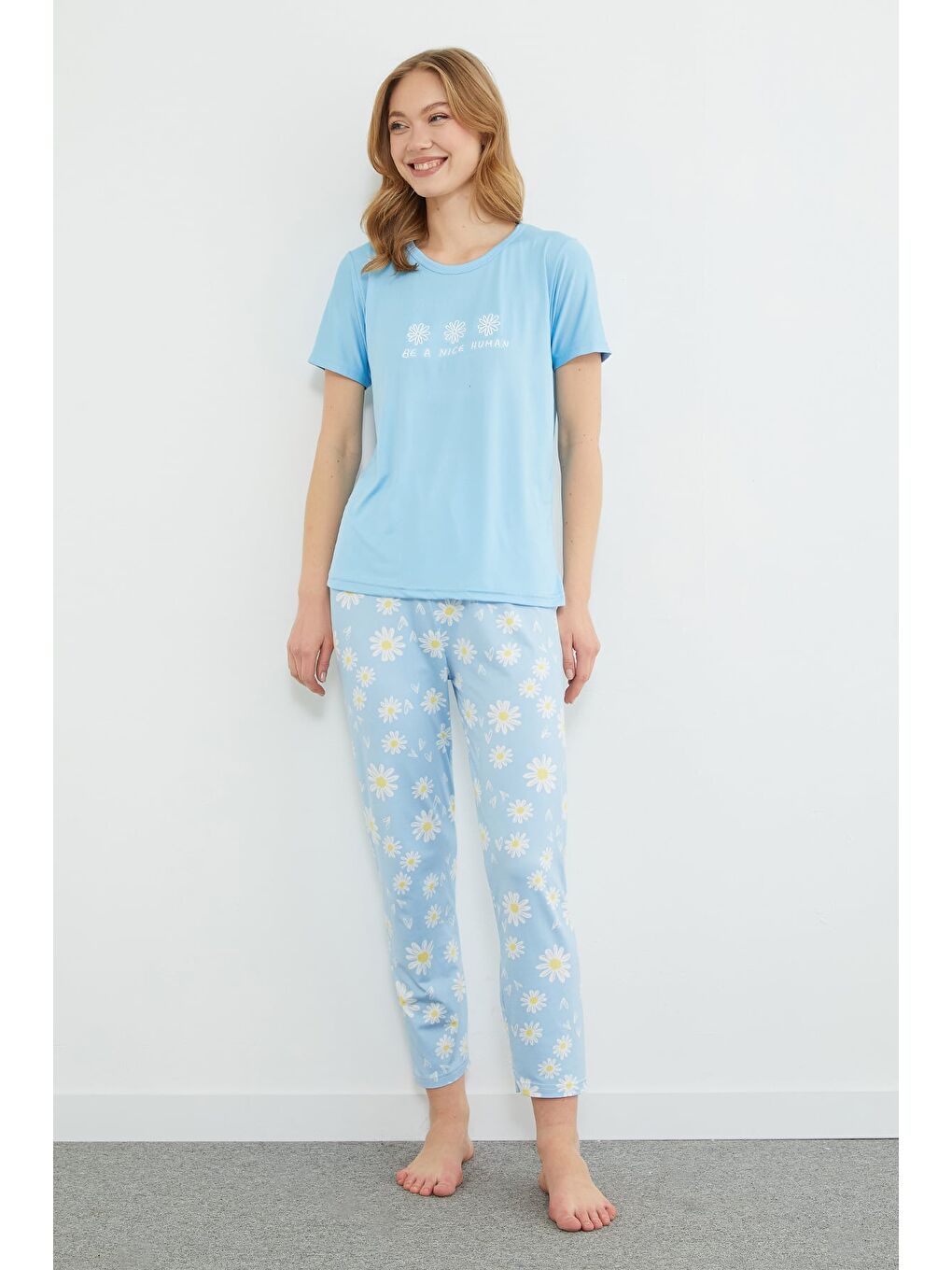 Mavi Çizgili Kalpli Bisiklet Yaka Pijama Takımı-3