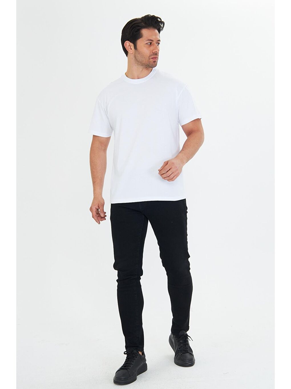 Erkek Pamuklu Bisiklet Yaka Oversize Tişört Beyaz 5015-B-1
