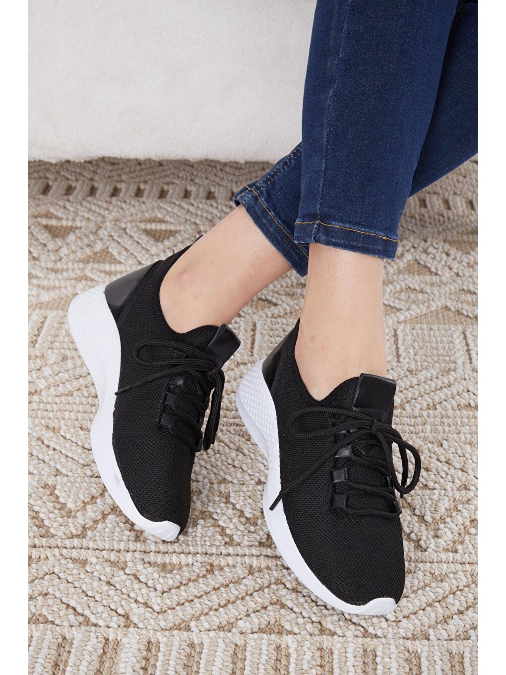 Kadın Siyah Spor Ayakkabı - 24704-1
