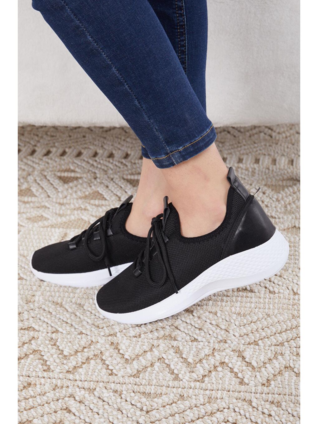 Kadın Siyah Spor Ayakkabı - 24704-2