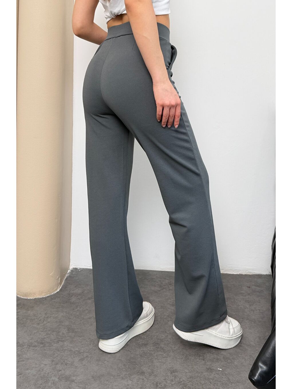 Gri Kadın Yüksek Bel Cırt Kapama Beli Lastikli Fermuarlı Cepli Elastanlı Füme Palazzo Pantolon-4