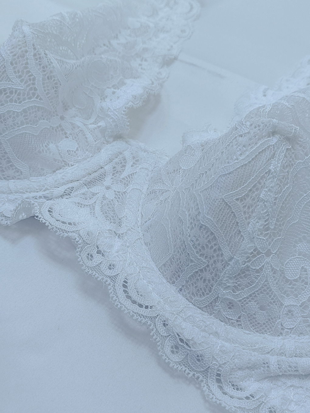 Ekru Kadın Dantelli Toparlayacı Beyaz Renk Sütyen Bb2022-2