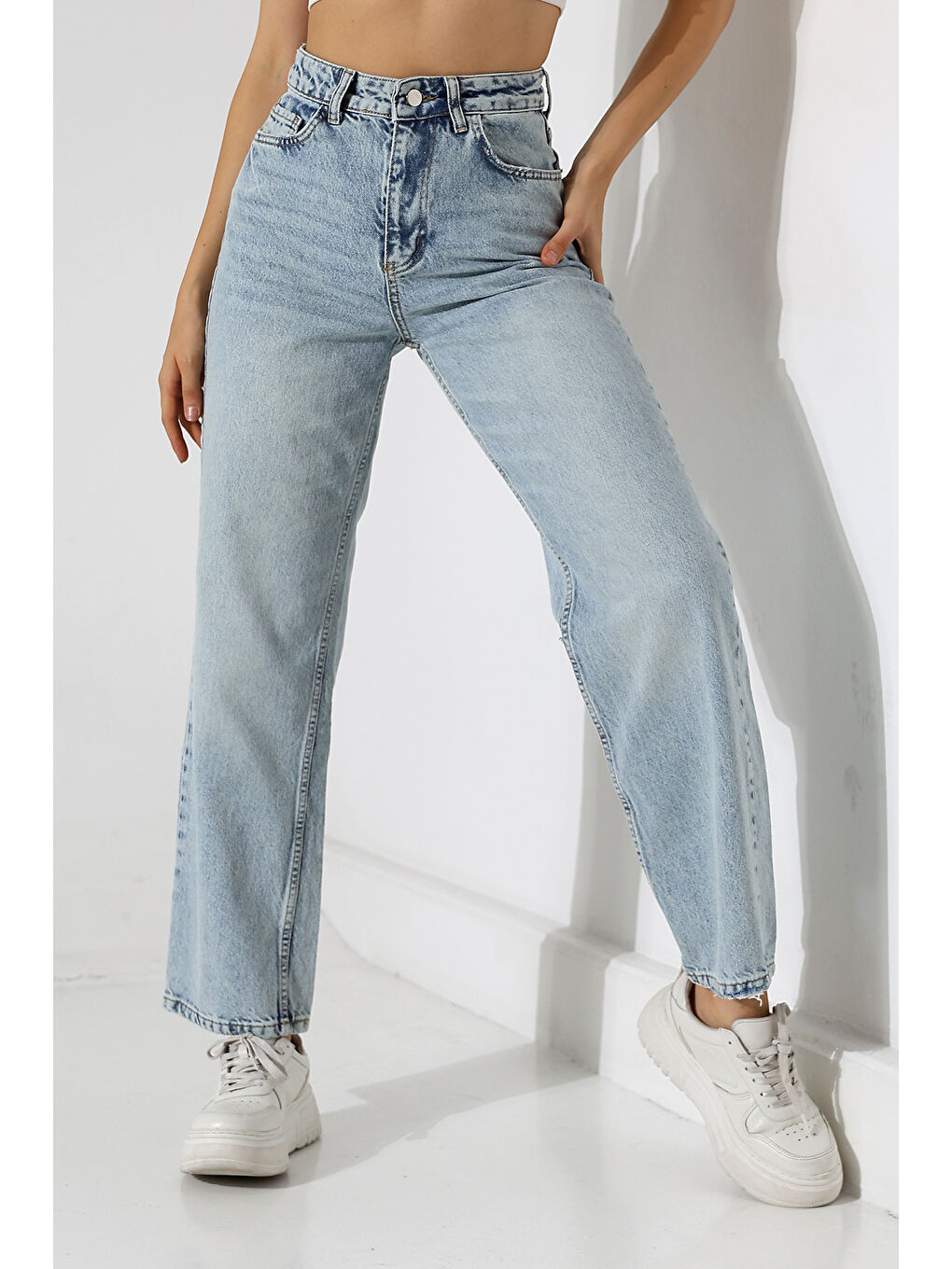 Yüksek Bel Düz Kesim Açık Mavi Jean-1