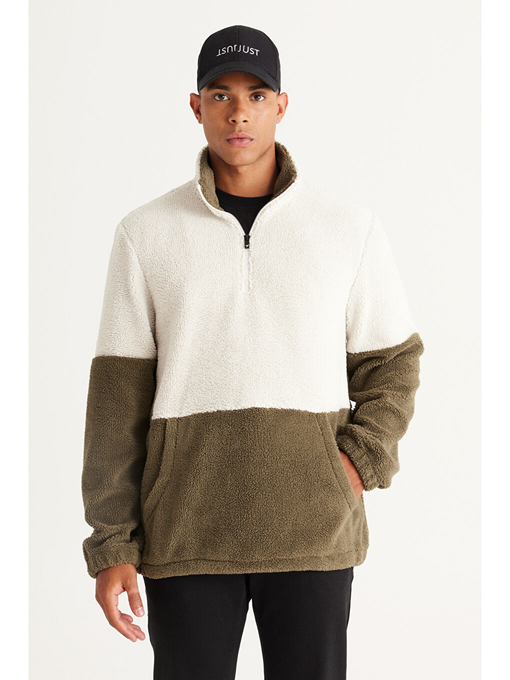 Erkek Bej-Haki Standart Fit Normal Kesim Bato Yaka Polar