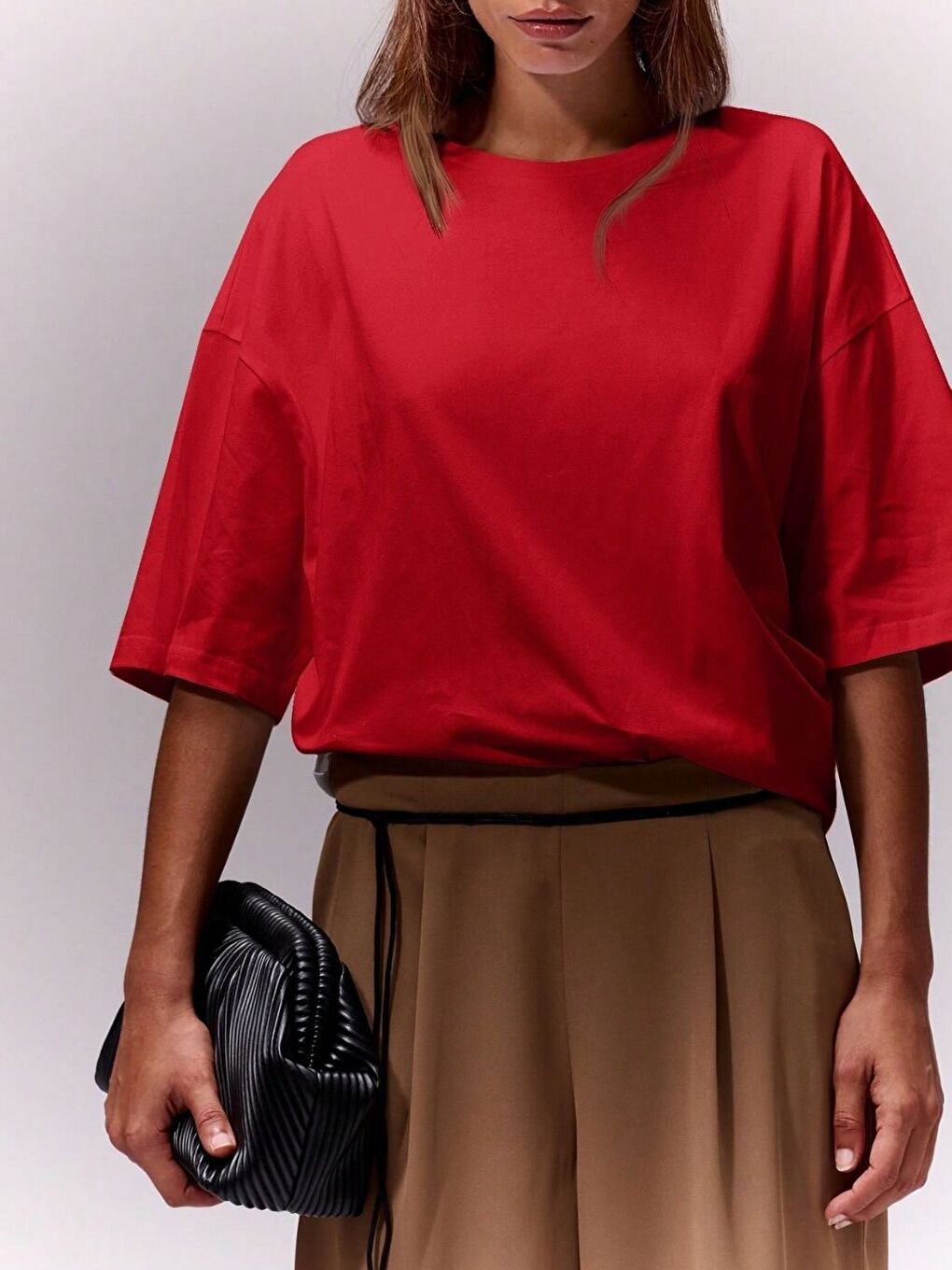 Kırmızı Ev ve Günlük Giyim Tişört-2