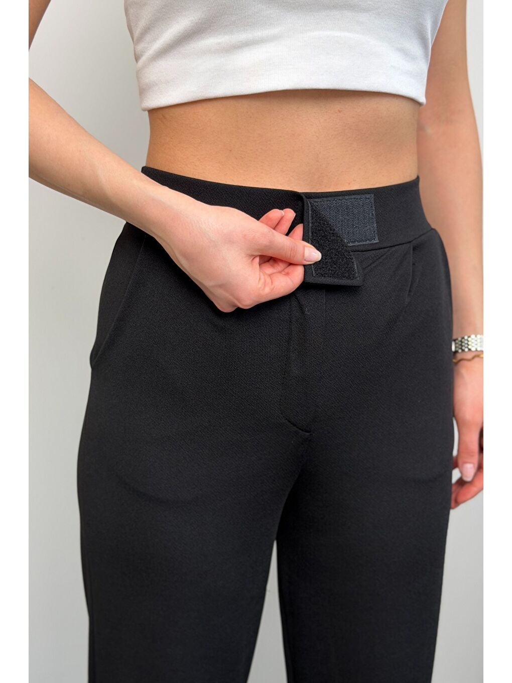 Kadın Yüksek Bel Cırt Kapama Beli Lastikli Fermuarlı Cepli Elastanlı Siyah Palazzo Pantolon-4