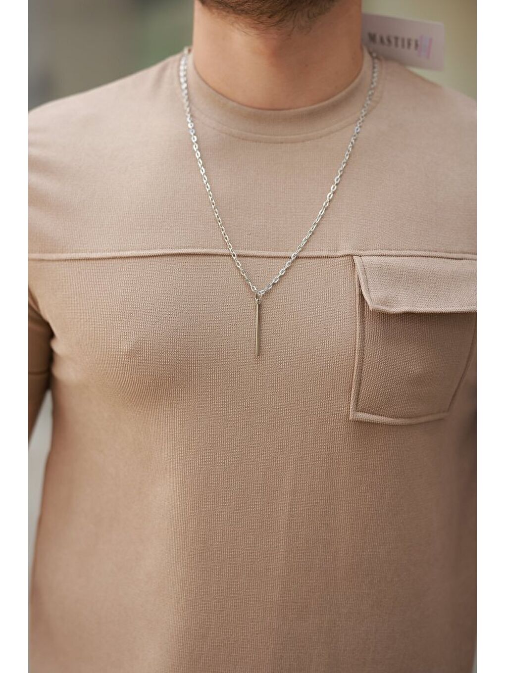 Kahverengi Erkek Cepli Kolyeli Kısa Kollu örme Kumaş Tişört-2