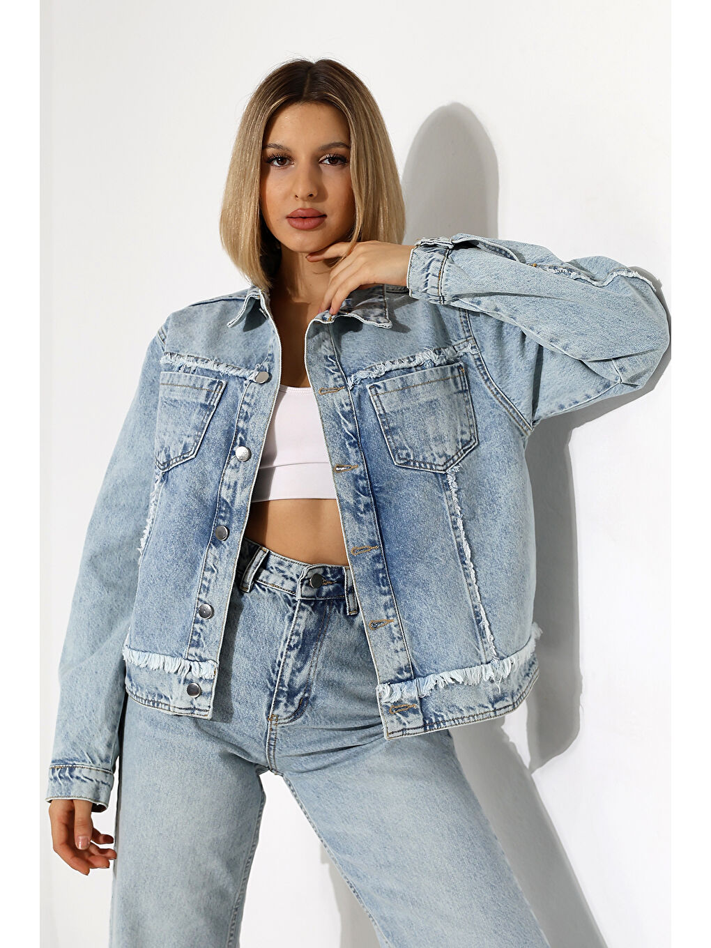 Mavi Sırtı Kalp Detaylı Oversize Denim Ceket