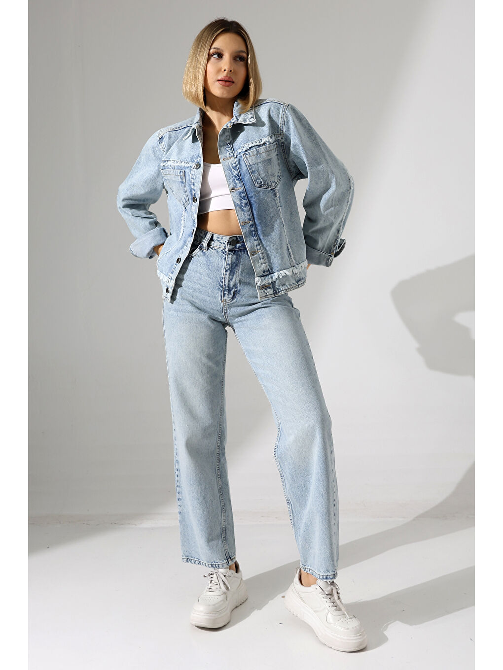 Mavi Sırtı Kalp Detaylı Oversize Denim Ceket-2