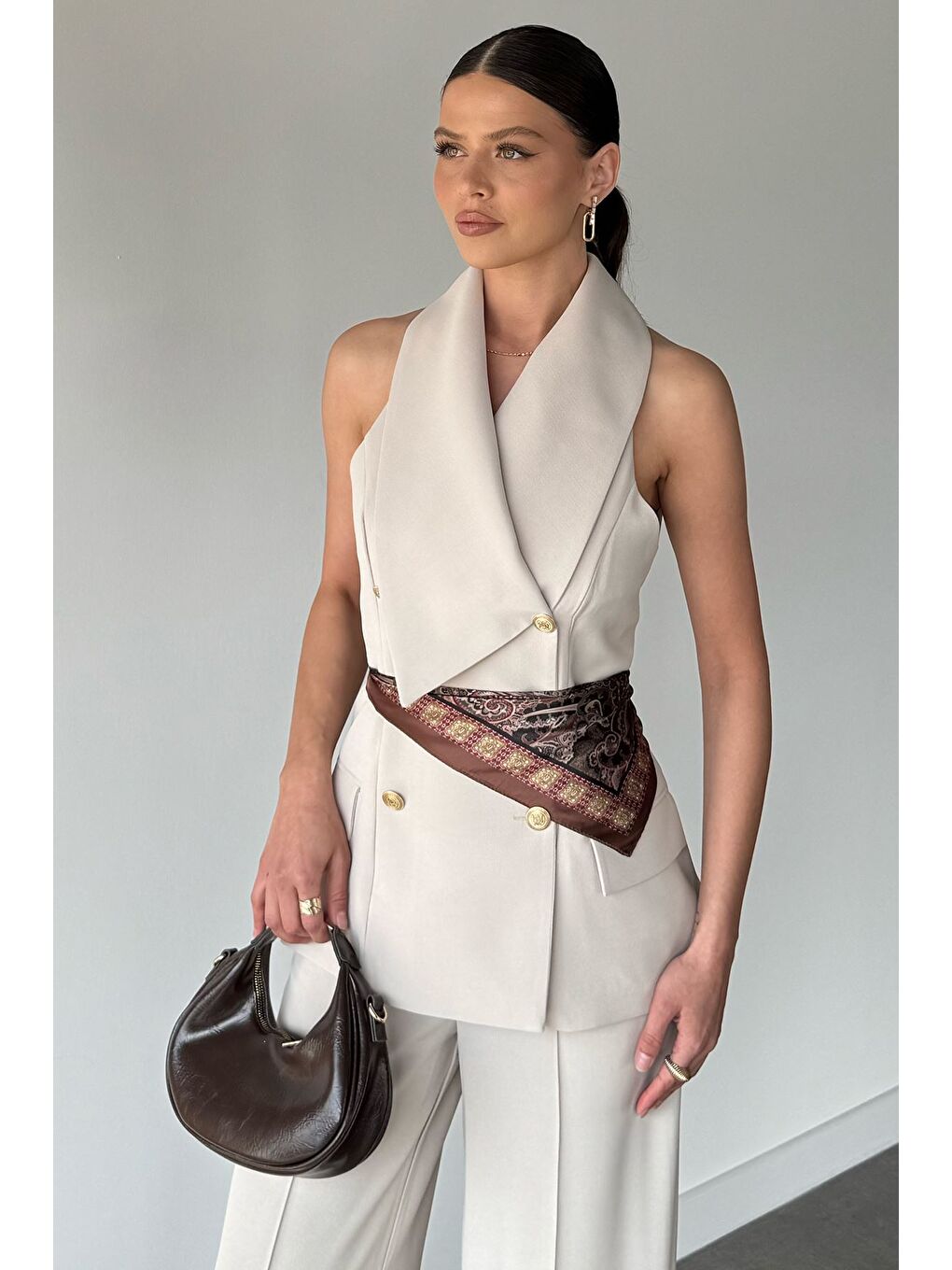 Bej Perry Kadın Gold Detaylı Yelek Pantolon İkili Takım-2