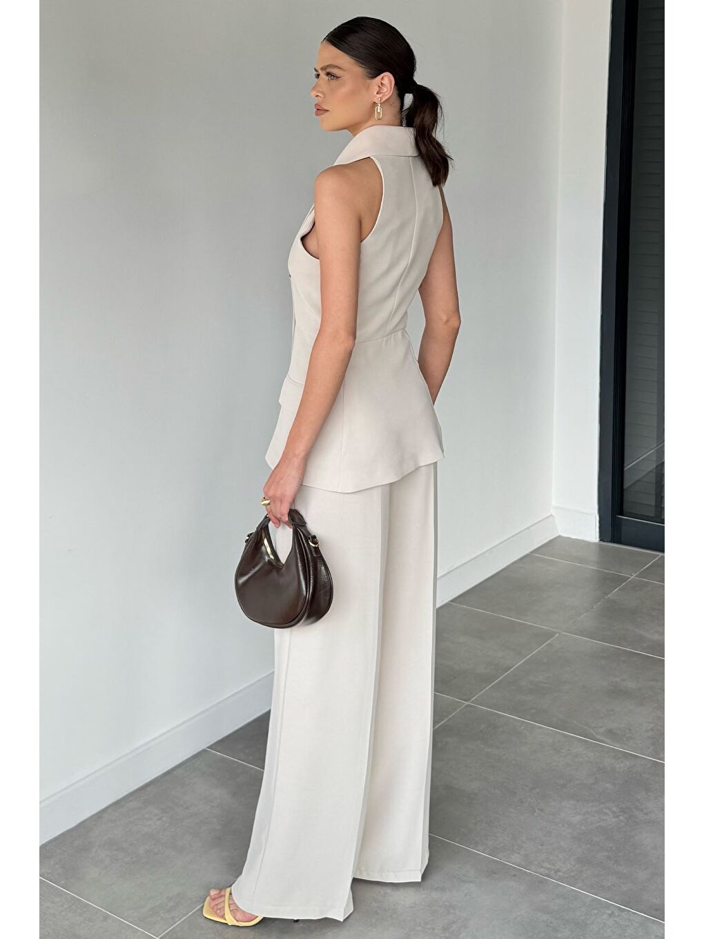 Bej Perry Kadın Gold Detaylı Yelek Pantolon İkili Takım-4