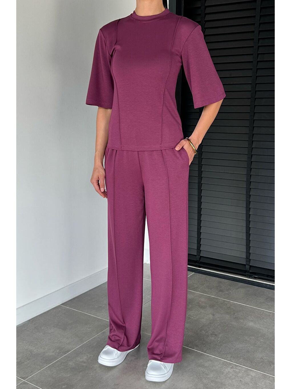 Mürdüm Kadın Bisiklet Yaka Biyeli Tişört Bel Lastikli Pantolon İkili Takım-1