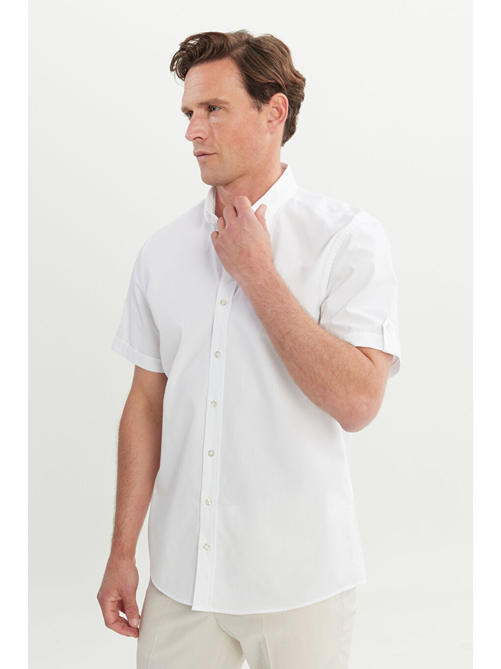 Erkek Beyaz %100 Pamuk Tailored Slim Fit Dar Kesim Düğmeli Yaka Gömlek-2