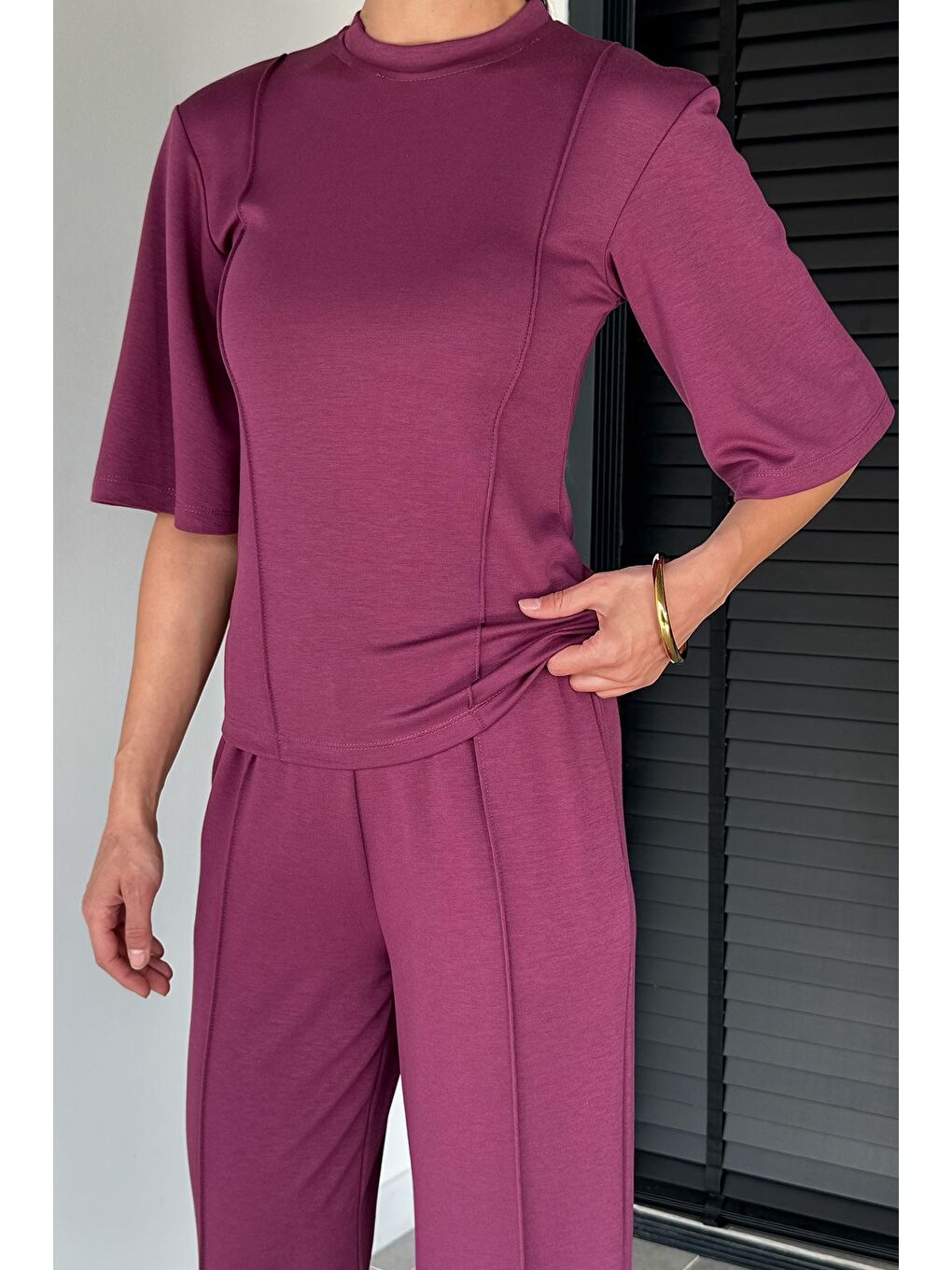 Mürdüm Kadın Bisiklet Yaka Biyeli Tişört Bel Lastikli Pantolon İkili Takım-3