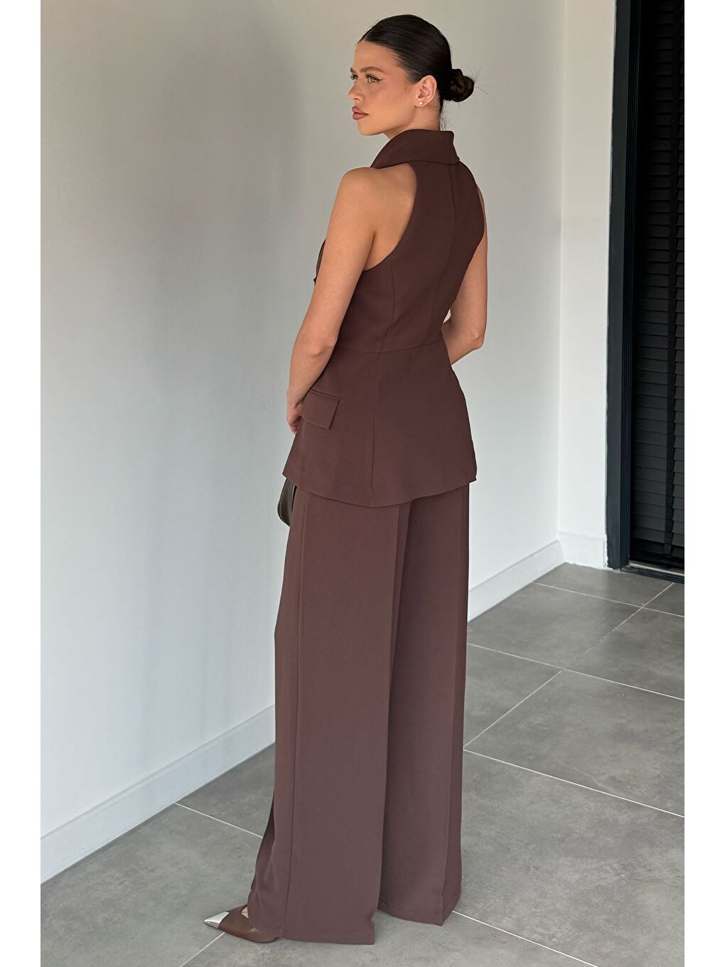 Kahverengi Perry Kadın Gold Detaylı Yelek Pantolon İkili Takım-4