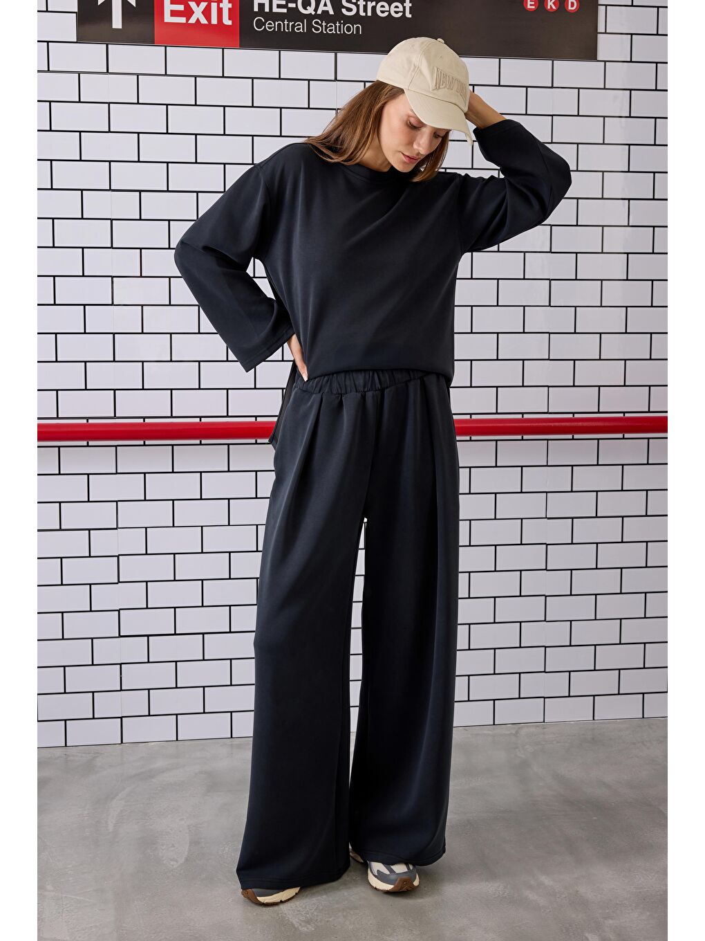 Modal Basic Sweat Siyah-1