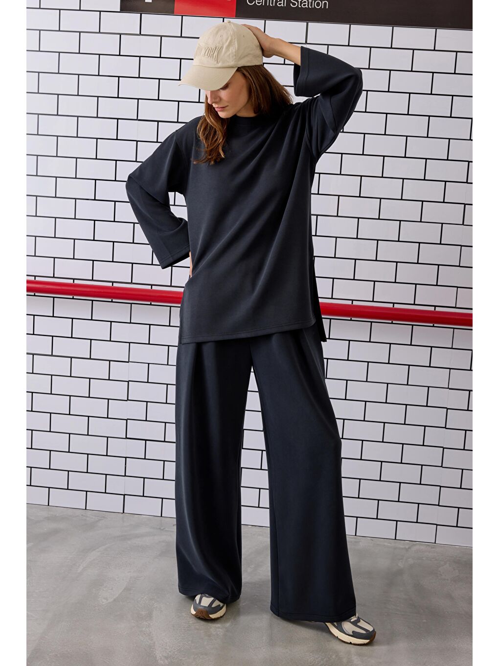 Modal Basic Sweat Siyah-4