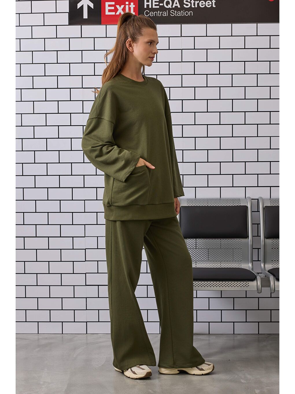 Ribanalı Rahat Kesim Sweatshirt Yosun Yeşili-3