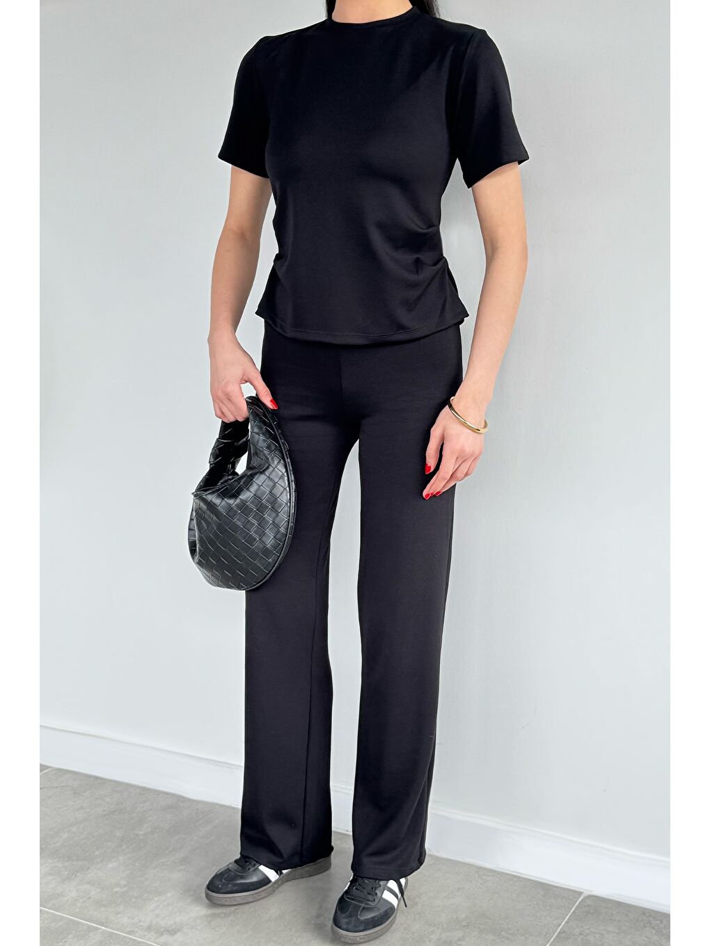 Siyah Kadın Yan Büzgülü Bluz Bol Paça Pantolon İkili Takım-1