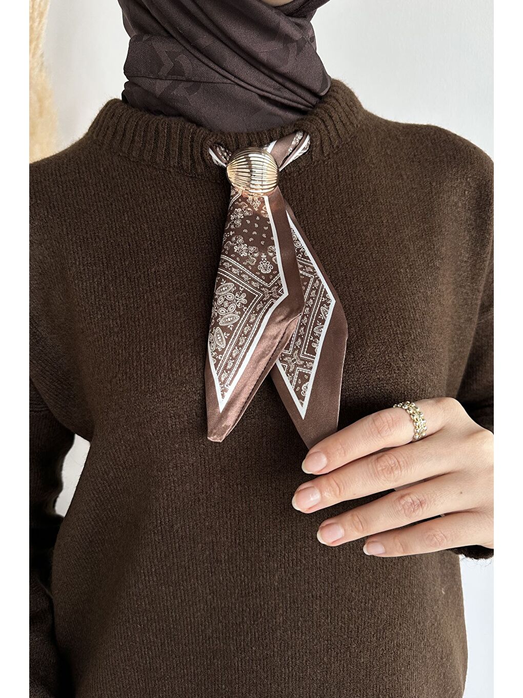 Kahverengi Bisiklet Yaka Fularlı Tesettür Triko Tunik-6