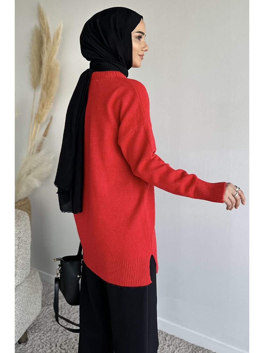 Kırmızı Bisiklet Yaka Fularlı Tesettür Triko Tunik-4