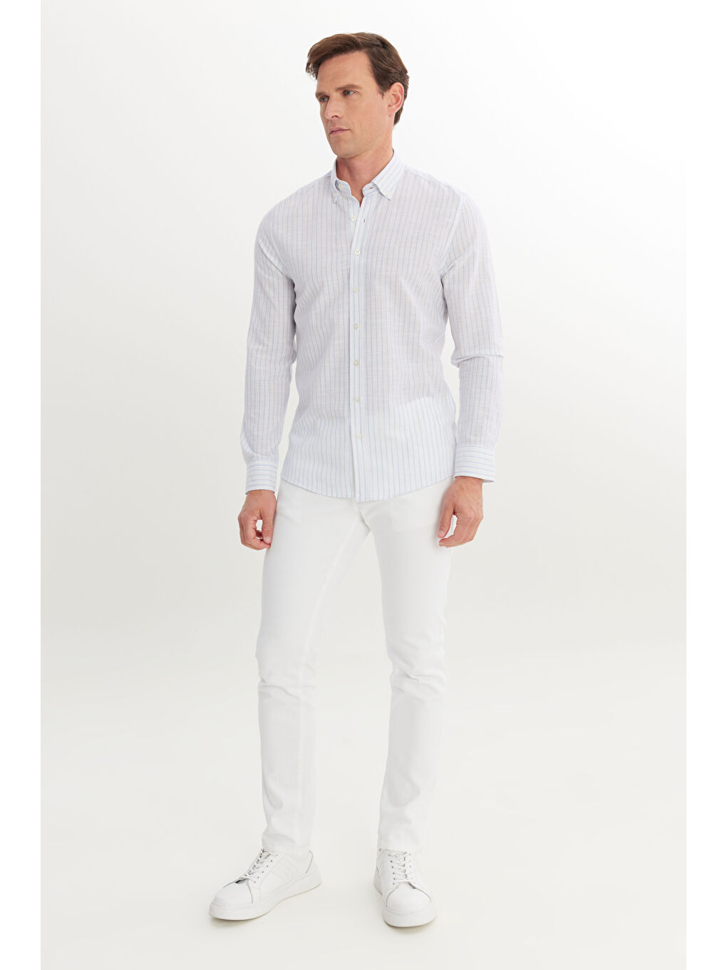 Erkek Mavi %100 Pamuk Slim Fit Dar Kesim Düğmeli Yaka Armürlü Gömlek-1