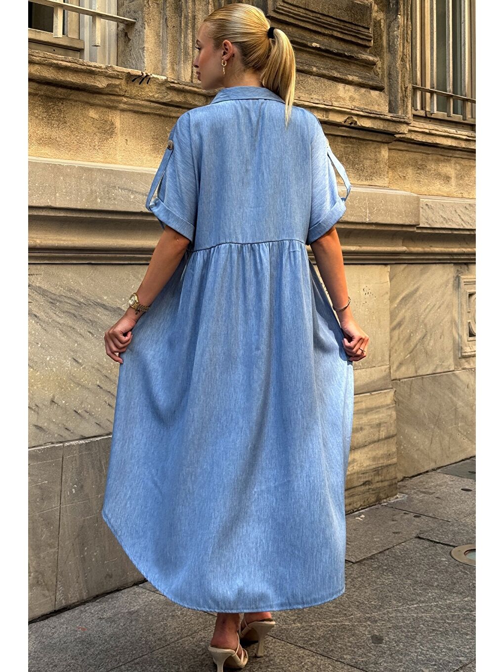 Mavi Kısa Kollu Düğme Detaylı Midi Boy Gömlek Elbise-2