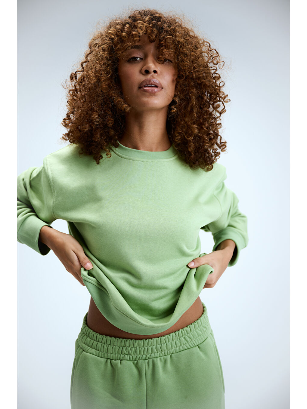 Kadın Timeless Oversize Fıstık Yeşili Sweatshirt-1