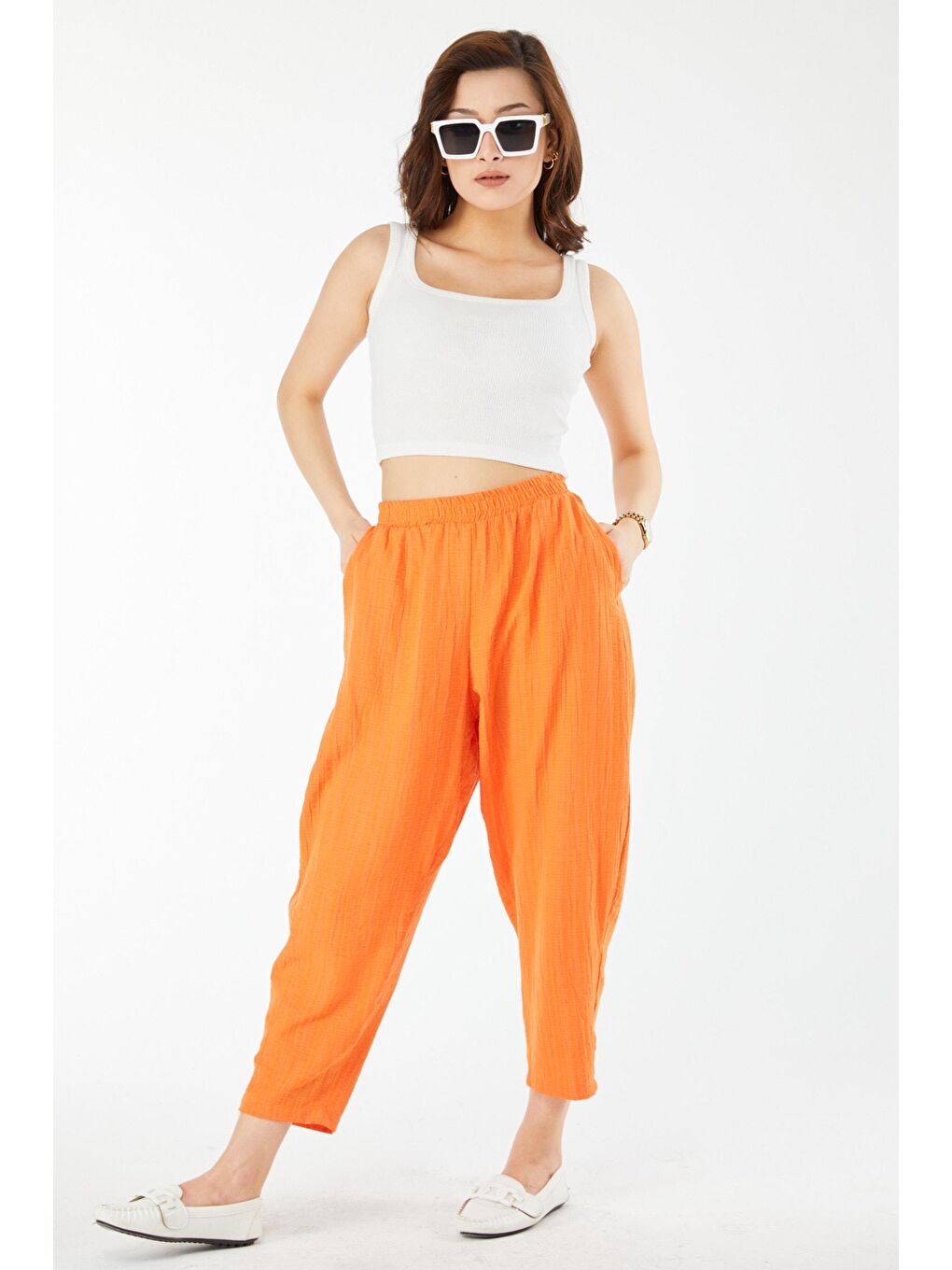 Bisiklet Yaka Kadın Beyaz Kare Yaka Kısa Kollu Crop - 24439-1